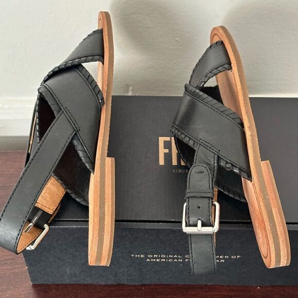 💥Frye leather feather criss cross sandal in black size 7,5 and 6,5 - Picture 10 of 16